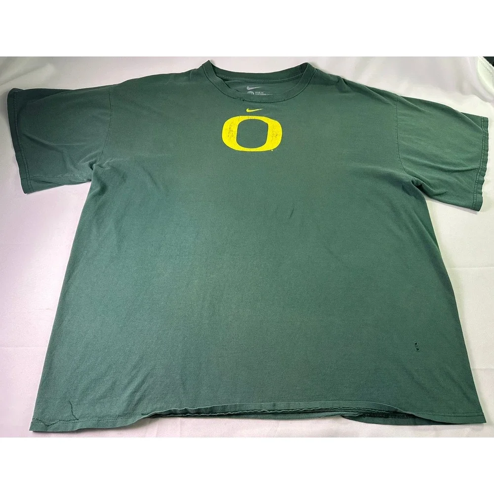 Nike Oregon Ducks Shirt 3XL Mens Green Distressed Graphic Tee NCAA College Sport